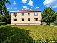 Prodej bytu 2+1 54,8 m² - Foto z venku 3.jpg