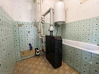 Prodej bytu 2+1 54,8 m² - Koupelna 1.jpg