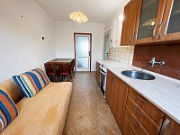 Prodej bytu 2+1 54,8 m² - Kuchyň 1.jpg