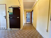 Prodej bytu 2+1 54,8 m² - Vstupní chodba 2.jpg