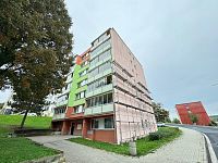 Prodej bytu 4+1+zasklená lodžie v OV po kompletní rekonstrukci, ul. Nová výstavba, Most - IMG_2444.jpeg