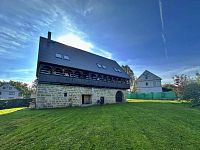 Dům s velkým pozemkem v Blíževedlích na prodej od 1.11.2025 - IMG_5860(1)(1)(1)(1).jpg