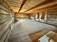 Dům s velkým pozemkem v Blíževedlích na prodej od 1.11.2025 - IMG_5865(2).jpeg