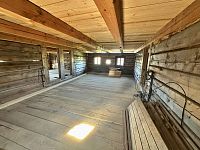 Dům s velkým pozemkem v Blíževedlích na prodej od 1.11.2025 - IMG_5866(1).jpeg