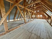 Dům s velkým pozemkem v Blíževedlích na prodej od 1.11.2025 - IMG_5882(2).jpeg