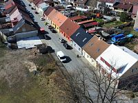 Dům s projektem na 2 byty + nová střecha | skvělá investice | Postoloprty