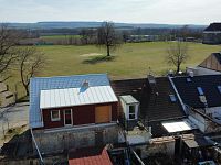 Dům s projektem na 2 byty + nová střecha | skvělá investice | Postoloprty - dji_fly_20260328_140708_438_1774703403405_photo_optimized.jpg