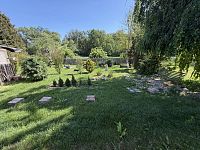 Rodinný dům se dvěma bytovými jednotkami, stodolou a pozemkem 2 408 m² - IMG_2877(2).jpeg