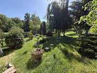 Rodinný dům se dvěma bytovými jednotkami, stodolou a pozemkem 2 408 m² - IMG_2878(2).jpeg