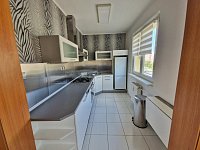 Zrekonstruovaný byt 2+1 k pronájmu - 20250526_145240.jpg