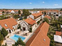 Prodej apartmánů 2+kk, 36.3 m2, zahrada, bazén, Dolní Dunajovice - 03 (1).jpg