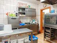 Prodej Restaurace, komerční sklepení, zahrádka, 320 m2, Dolní Dunajovice - PHOTO (14 of 47)