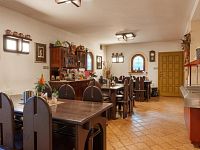 Prodej Restaurace, komerční sklepení, zahrádka, 320 m2, Dolní Dunajovice - PHOTO (4 of 47)