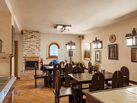 Prodej Restaurace, komerční sklepení, zahrádka, 320 m2, Dolní Dunajovice - PHOTO (6 of 47)