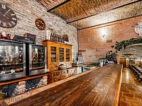 Prodej Restaurace, komerční sklepení, zahrádka, 320 m2, Dolní Dunajovice - sklep253_ve_velke_velikosti
