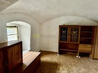 Prodej domu 2+1  s dvorkem - IMG_3457.jpeg