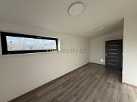 Pronájem domu 4+kk s terasou a zahradou - IMG_5231.jpeg