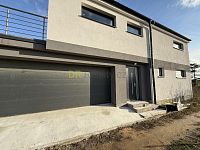 Pronájem domu 4+kk s terasou a zahradou - IMG_5267.jpeg