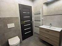 Pronájem domu 4+kk s terasou 25 m2 a zahradou 220 m2 - IMG_5223.jpeg