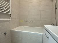 Pronájem bytu 1+1, 44 m2  s lodžií, 3 m2 - IMG_6147.jpeg