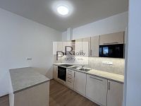 Na prodej  moderní byt 2+kk s vlastní zahrádkou v Hevlíně, 3 km od Therme Laa an der Thaya - 2.JPG