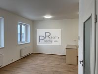 Na prodej  moderní byt 2+kk s vlastní zahrádkou v Hevlíně, 3 km od Therme Laa an der Thaya - 6.JPG