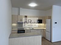 Na prodej  moderní byt 2+kk s vlastní zahrádkou v Hevlíně, 3 km od Therme Laa an der Thaya - 9.JPG