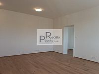 Nový byt 2+kk s terasou a zahrádkou okr. Znojmo - 6.jpg