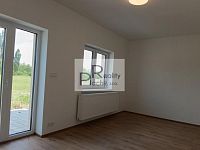 Moderní bezbariérové bydlení 2+1 s terasou a zahrádkou - 6.jpg