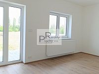 Moderní bezbariérové bydlení 2+1 s terasou a zahrádkou - 8.jpg