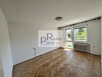 Pronájem bytu 2+1 s balkonem ve Znojmě - 4.JPG