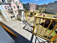 Prostorný byt 3+kk (85 m2) s dvěma balkony ve Znojmě, - 12.JPG