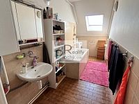 Prostorný byt 3+kk (85 m2) s dvěma balkony ve Znojmě, - 9.jpg