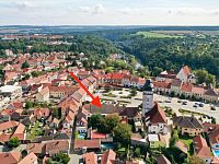 Prodej objektu v historickém centru lázeňského města Bechyně na náměstí T. G. Masaryka - DJI_0413.jpg