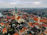 Prodej bytové jednotky 3+1 s pracovnou 104 m2 v centru Tábora - letecký snímek