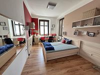 Prodej bytové jednotky 3+1 s pracovnou 104 m2 v centru Tábora - pokoj