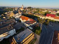 Prodej komerčního objektu s prosperující restaurací, barem a diskotékou v centru Veselí nad Lužnicí - DJI_20250613131625_0068_D.jpg