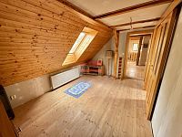 Prodej chalupy v Božejovicích - pokoj podkroví
