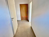 Pronájem bytové jednotky 2+1 51,9 m2 s parkovacím stáním v Bechyni - zádveří