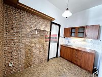 Pronájem zděného bytu 2+1 s balkonem, Tábor - centrum - 3.jpg