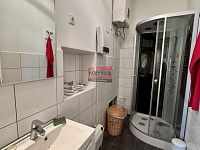 Prodej 1/2 bytového domu, Praha 9 - Hloubětín, ul. Poděbradská - IMG_6104.jpeg