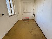 Pronájem haly v Týně nad Vltavou - kancelář