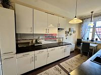 Prodej 1/2 bytového domu, Praha 9 - Hloubětín, ul. Poděbradská - IMG_6122.jpeg