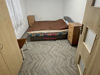 Pronájem rodinného domu 3+1 v Měšicích, městské části Tábora - ložnice