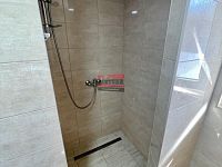 Pronájem rodinného domu 3+1 v Měšicích, městské části Tábora - sprchový kout