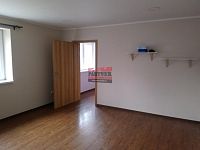 Pronájem bytu 2+kk s parkovacím stáním a zahradou v Horoměřicích - Horo1.jpg