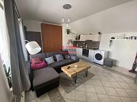 Pronájem bytové jednotky 2+kk 42 m2 s parkovacím stáním v centru Tábora