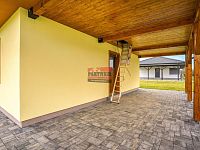 Prodej novostavby RD 4+kk v Podolí I. - přístřešek/terasa