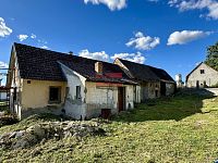 Prodej částečně zrekonstruovaného rodinného domu v obci Vranov - IMG_5489.jpeg