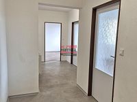 Pronájem bytu 4+1 se dvěma balkony a garáží, Chotěmice - 8.jpg